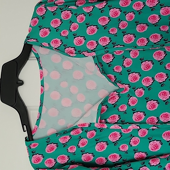 Flower Dress - Picture 2 of 10